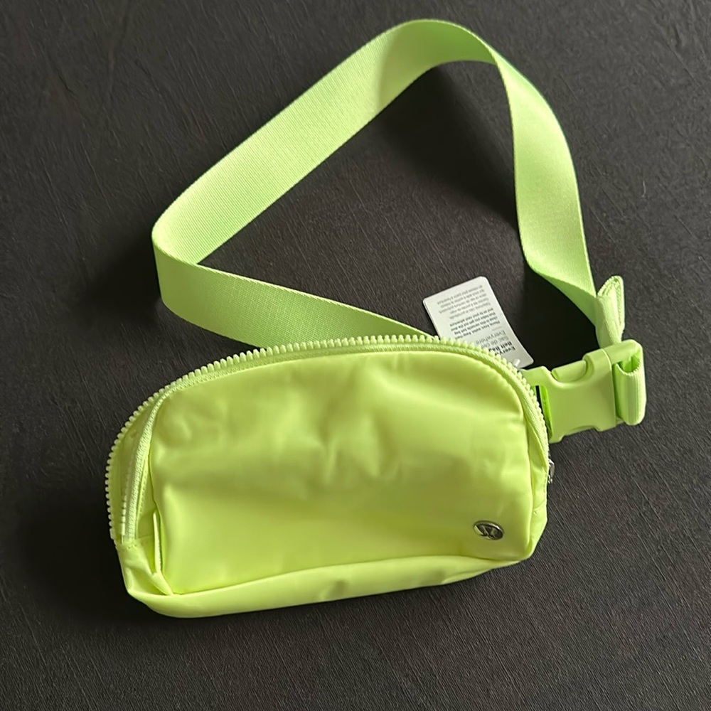 NWT NEON LULULEMON BELT BAG